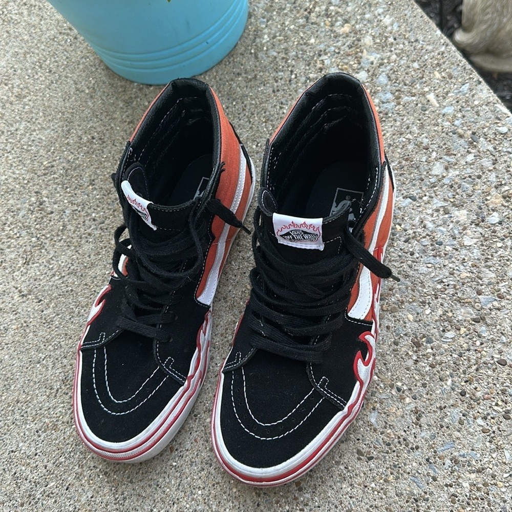 Vans high tops with flames men’s size 10.5 - Picture 3 of 8